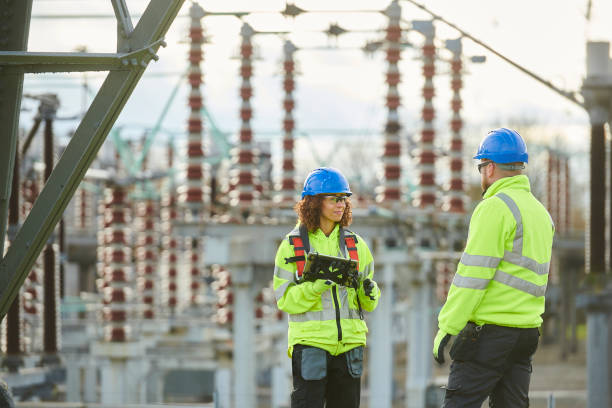 Best Licensed Electrician  in Bromley, KY